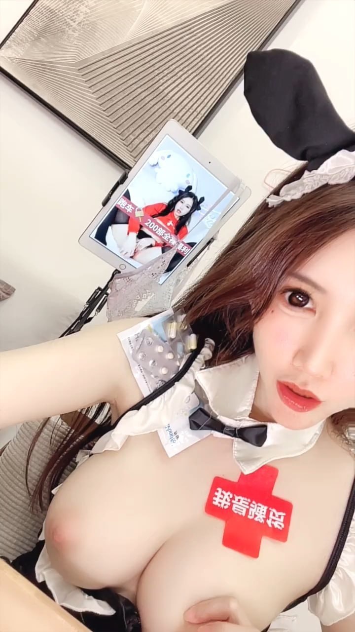 素人情侣夫妻自拍 配图