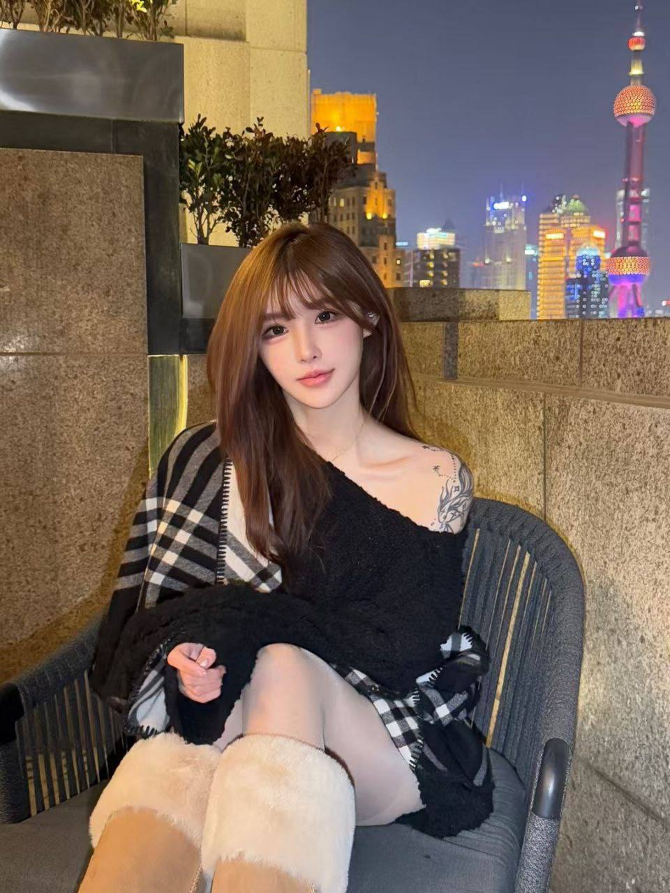 反差学生(情侣泄密) 配图
