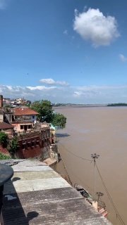 峰哥亡命天涯的vlog频道|旅行日记|人物访谈 配图