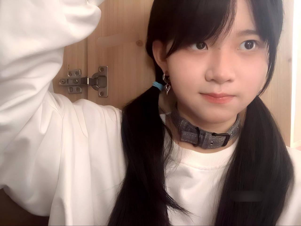 学生少女私密世界 配图
