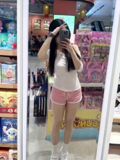 反差大学生少女萝莉自慰 配图