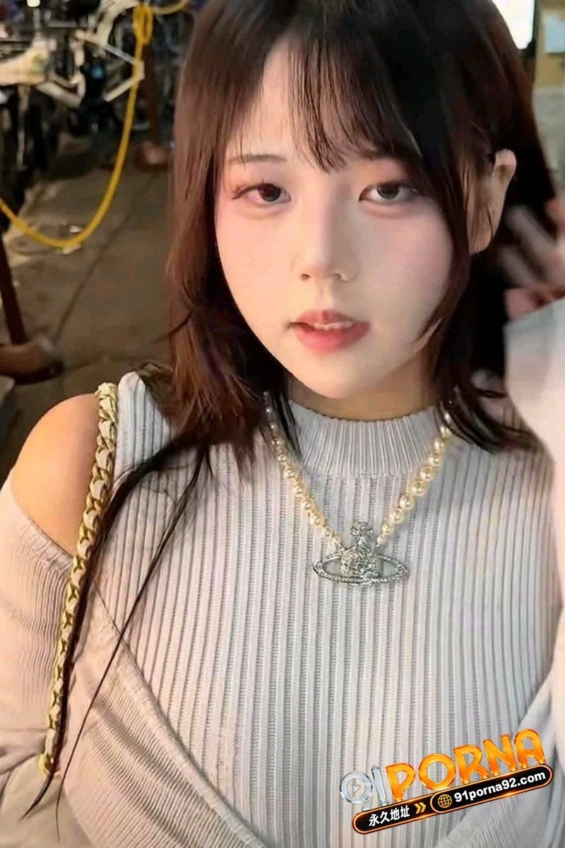 熟女人妻/吃瓜猎奇 配图