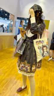 街拍抄底•免费•黑丝袜【漫展/JK/COS/女大】 配图