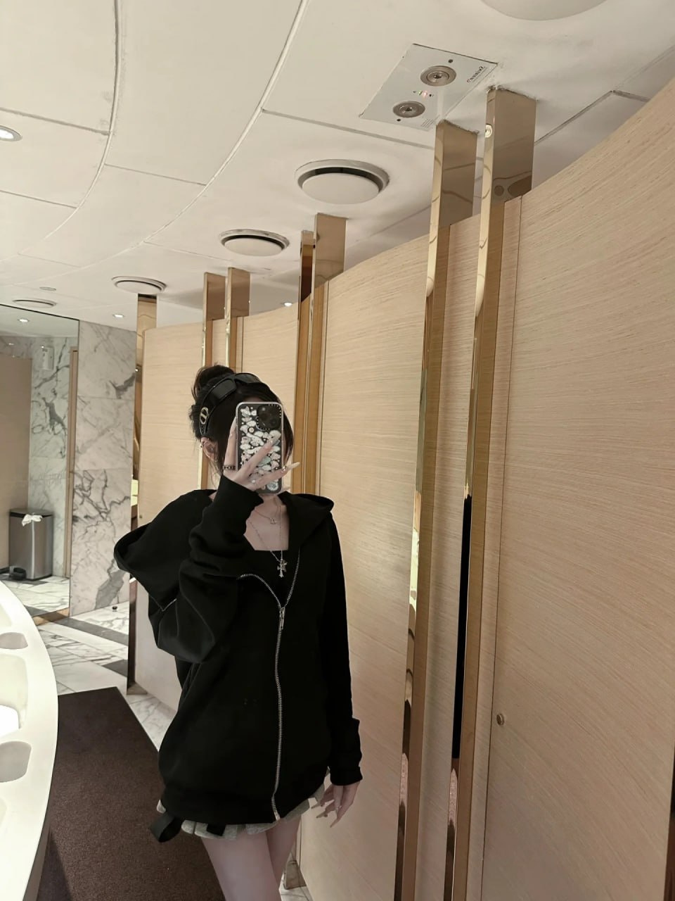 女高中生快手精神小妹 配图