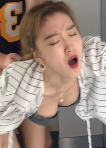 蓝色妖姬 视频直达群组 配图