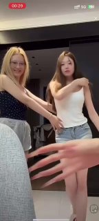 AI文爱|小说|赛博爱情故事|AI女友那些事儿 配图