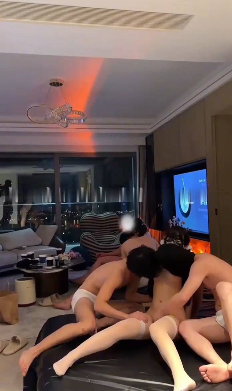 反差少女预览频道 配图
