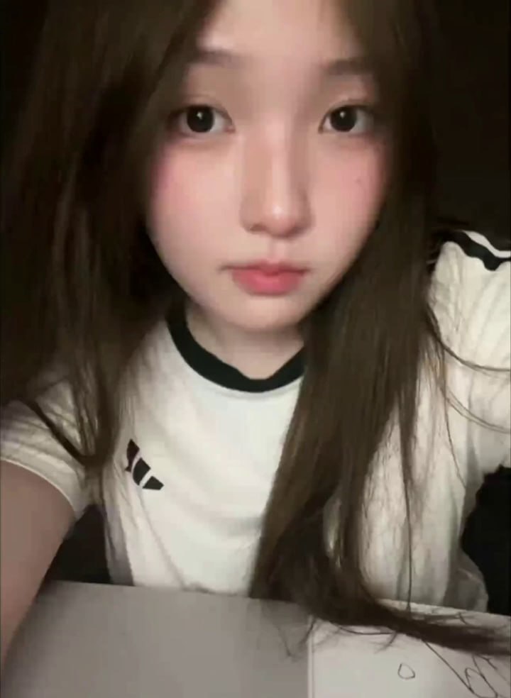 偷拍精神小妹母狗调教 配图