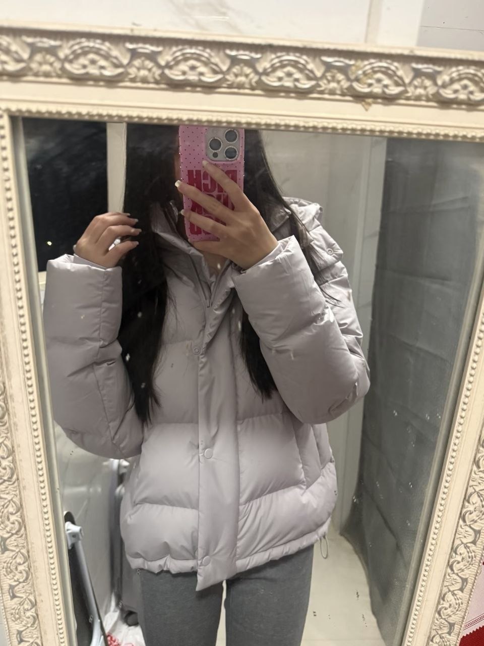 反差大学生少女萝莉自慰 配图