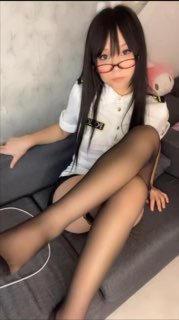 黑丝高跟💄原味制服👀 配图