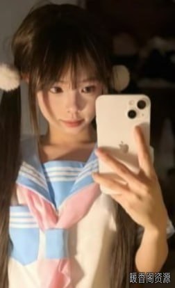 精神小妹高中生 配图
