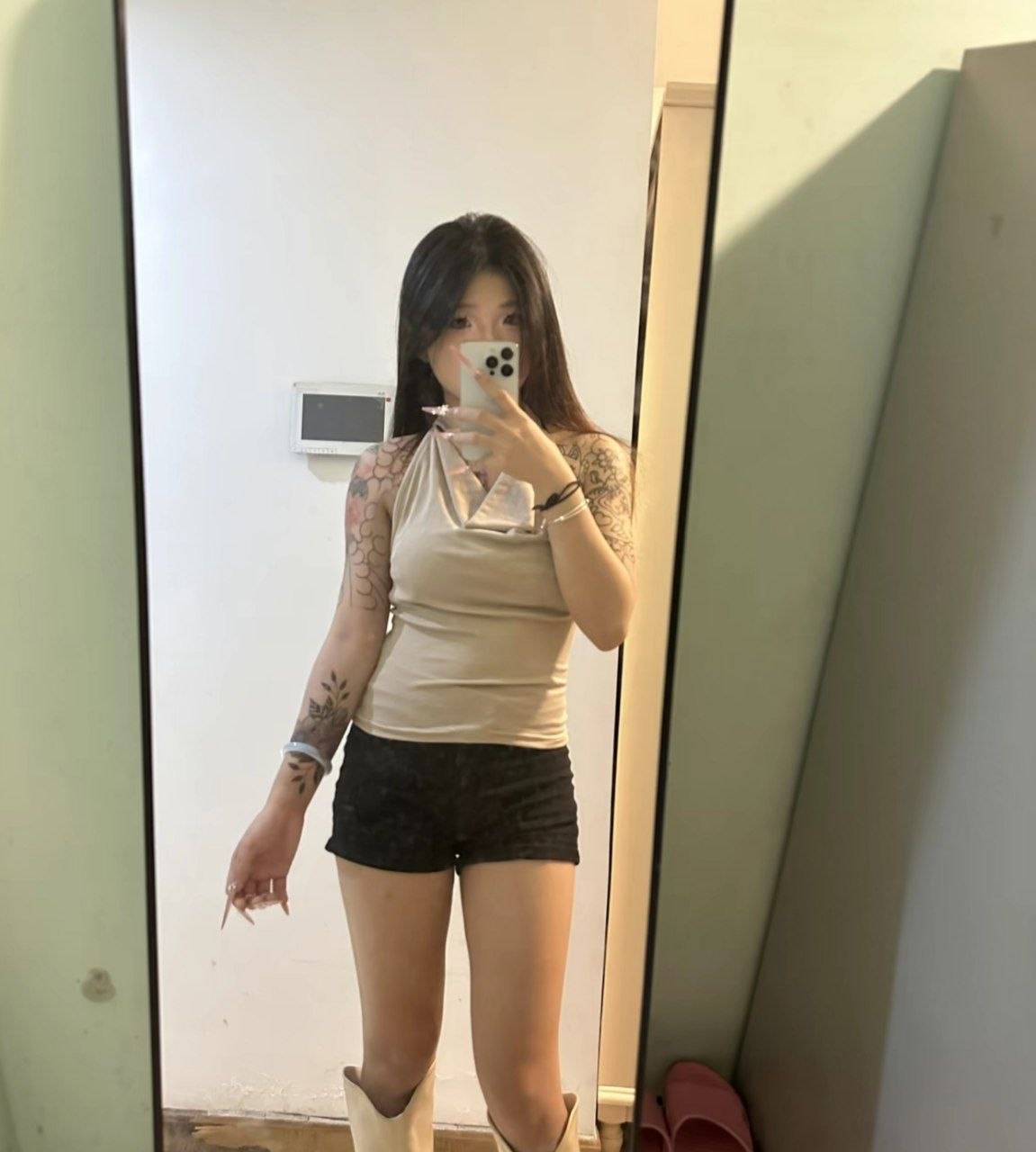 精神小妹女高学生妹自拍 配图