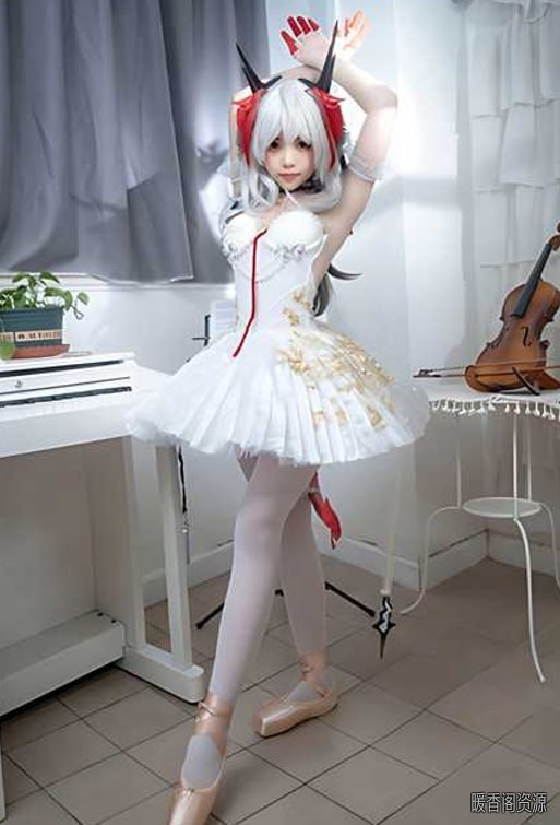 SM少女cos圈 配图