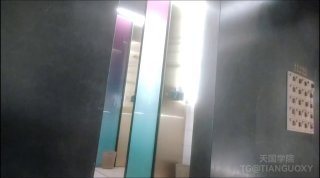宝藏少妇姐姐 洗澡 配图