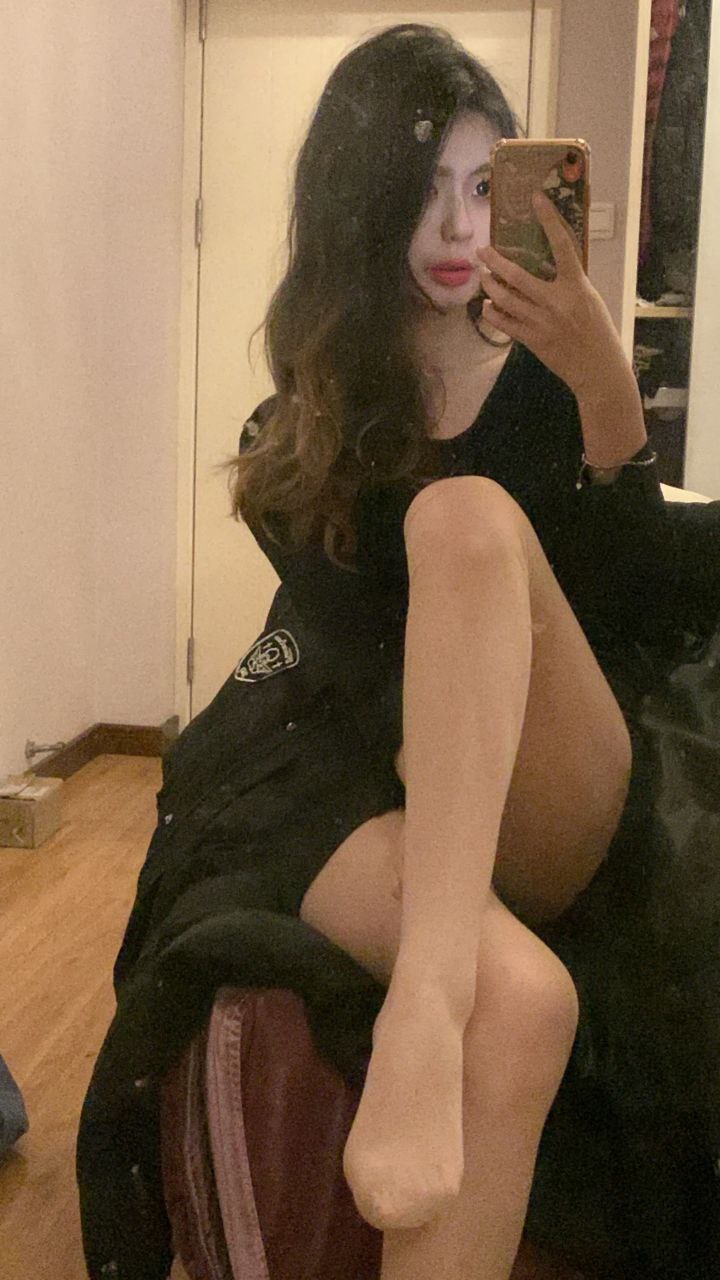 偷拍精神小妹母狗调教 配图