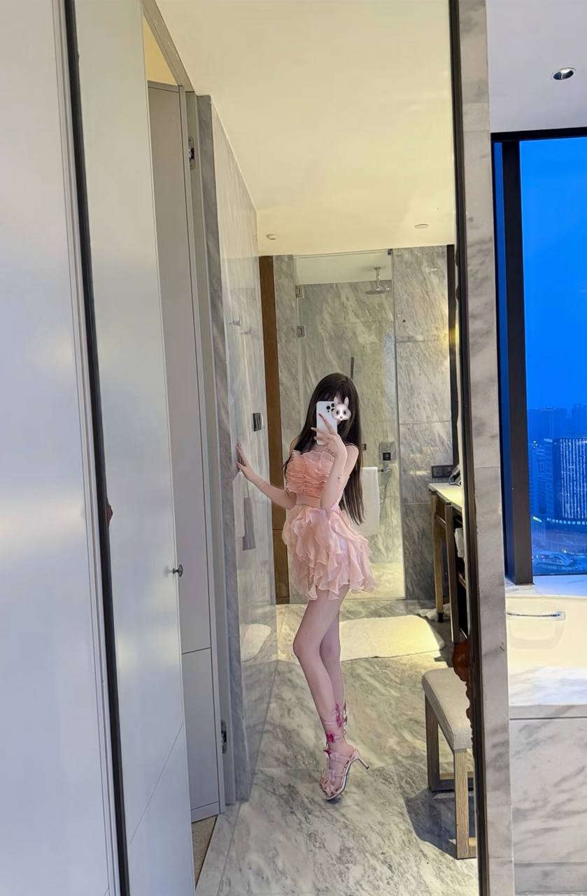 主频道.白露baby🌹反差淫SM剧本🉑69🉑🐍🉑3P 配图