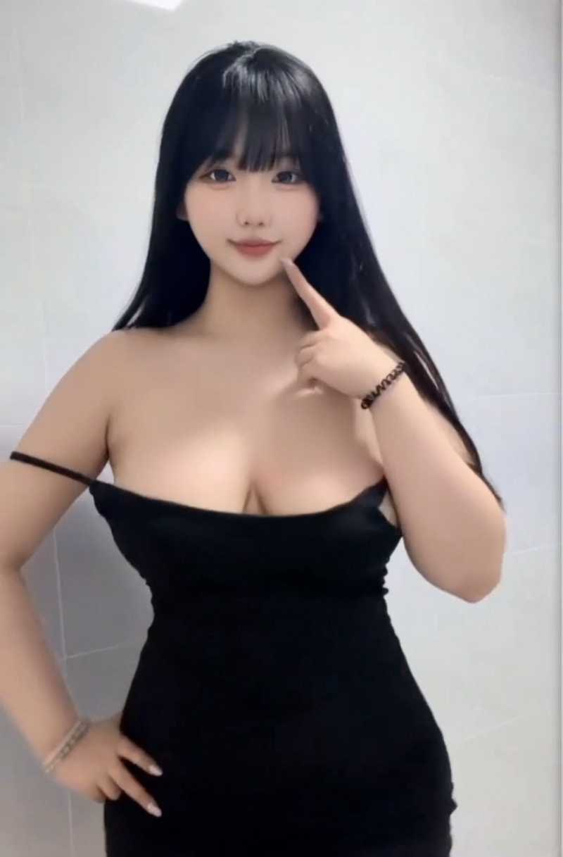 cos萝莉福利姬合集 配图