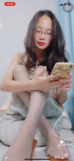黑丝高跟💄原味制服👀 配图