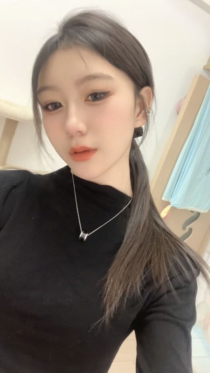 高中生精神小妹(自慰内射) 配图