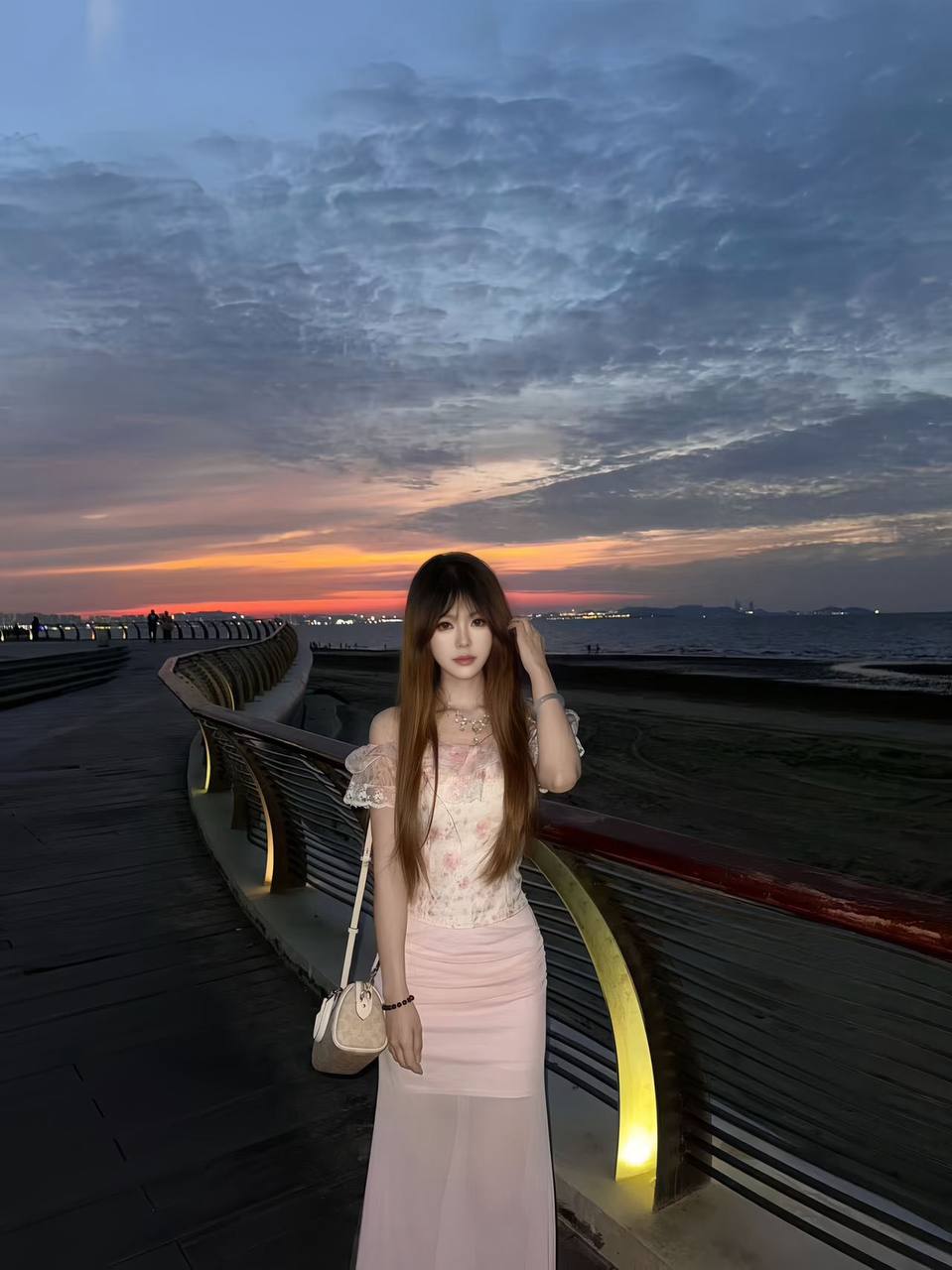 杭州•鱼塘Fish girl 配图