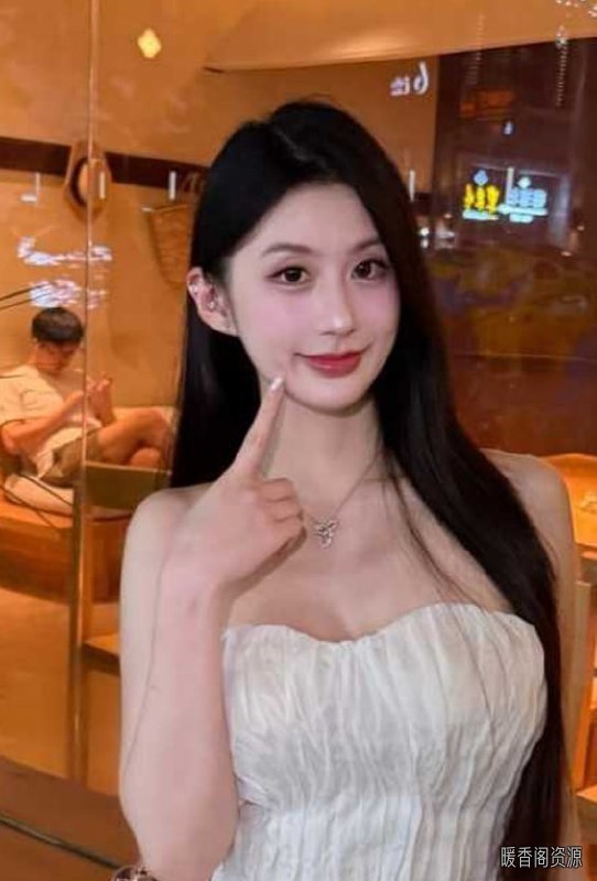 大学生情侣自拍 配图