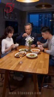 Ai成人短剧 黄果短剧 配图