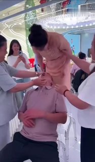 爱吃瓜🍉｜搞笑🥸｜软色情🥵｜树洞 配图