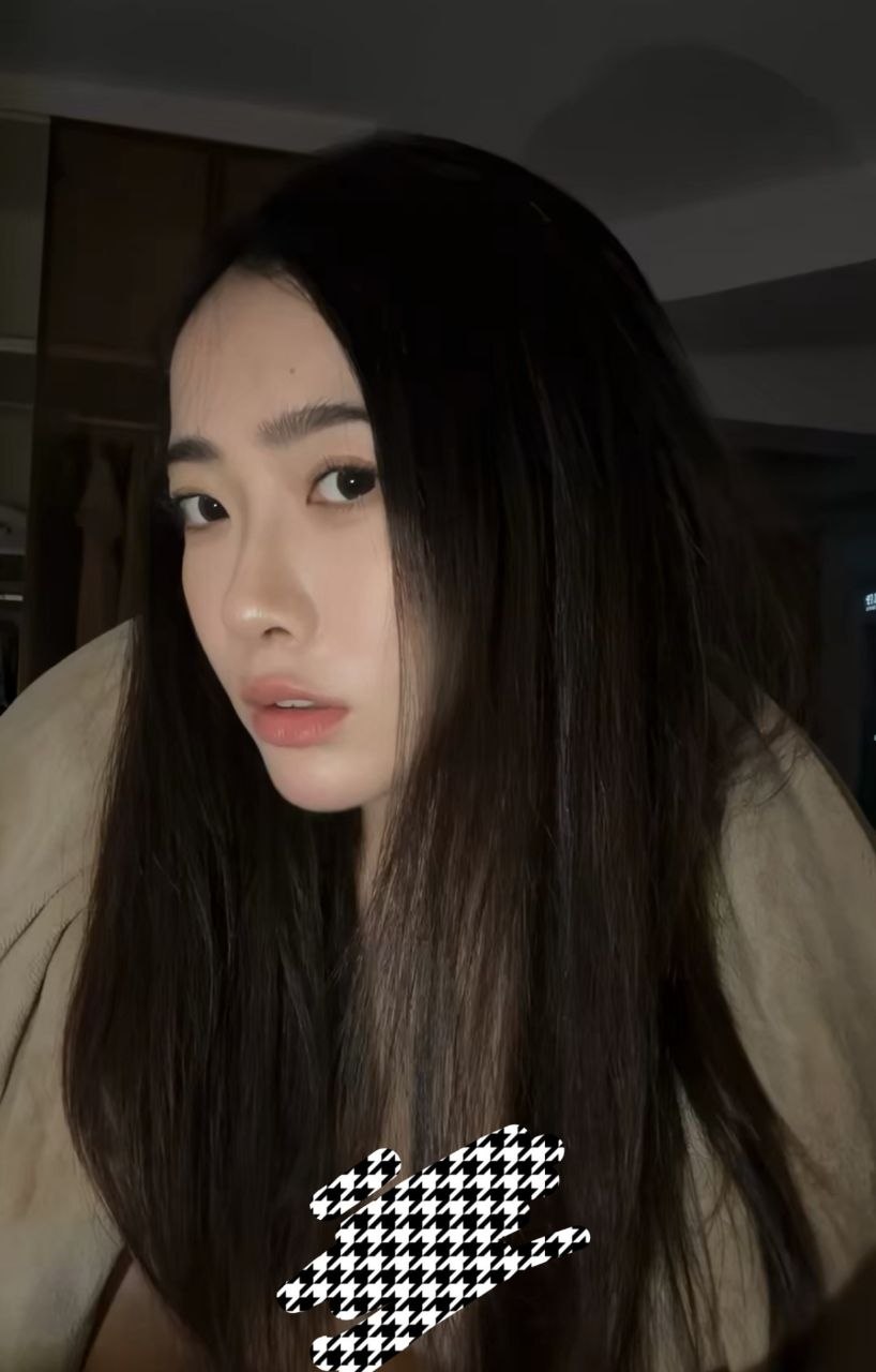 情侣露脸白虎JK精神小妹 配图