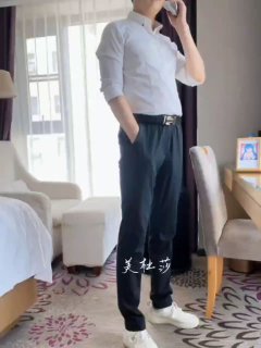 黑丝高跟💄原味制服👀 配图