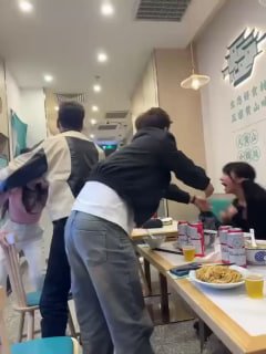 吃瓜驿站😋🍉 配图
